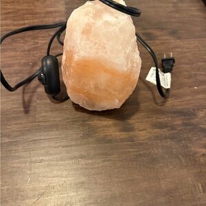 Salt lamp
